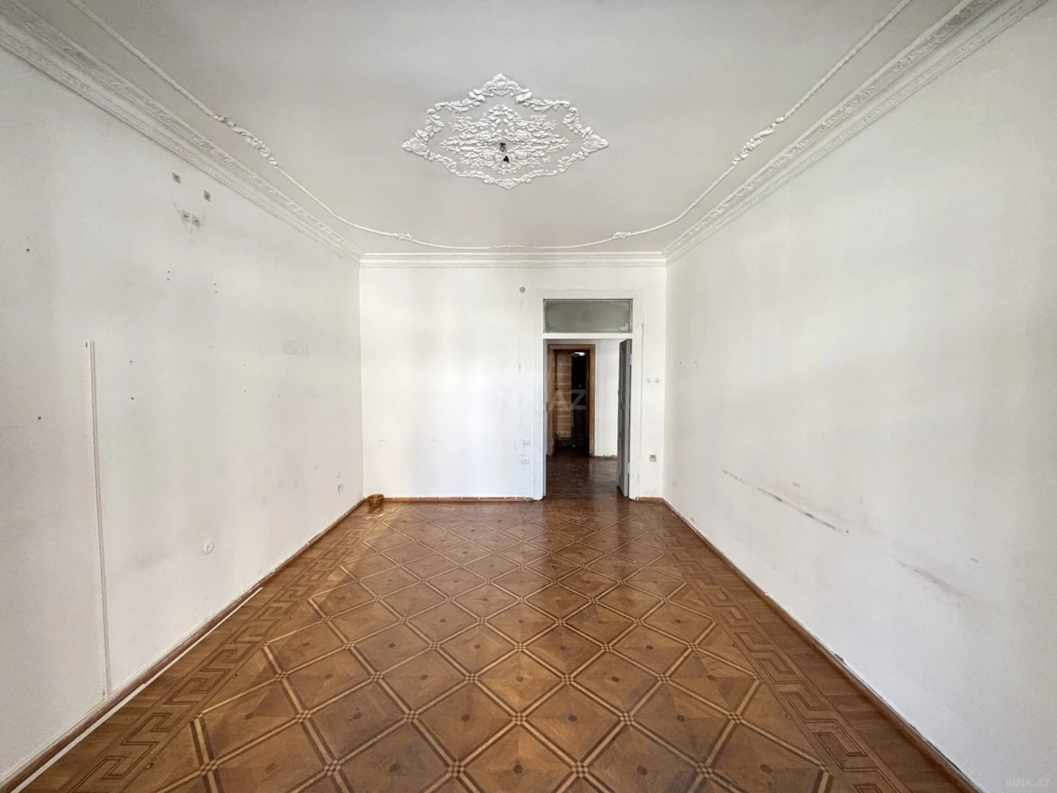 Kirayə verilir 3 otaqlı ofis 100 m²