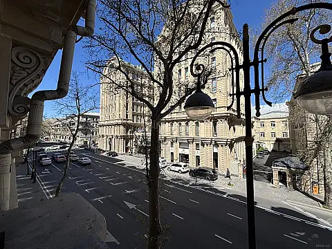 Kirayə verilir 3 otaqlı ofis 100 m²