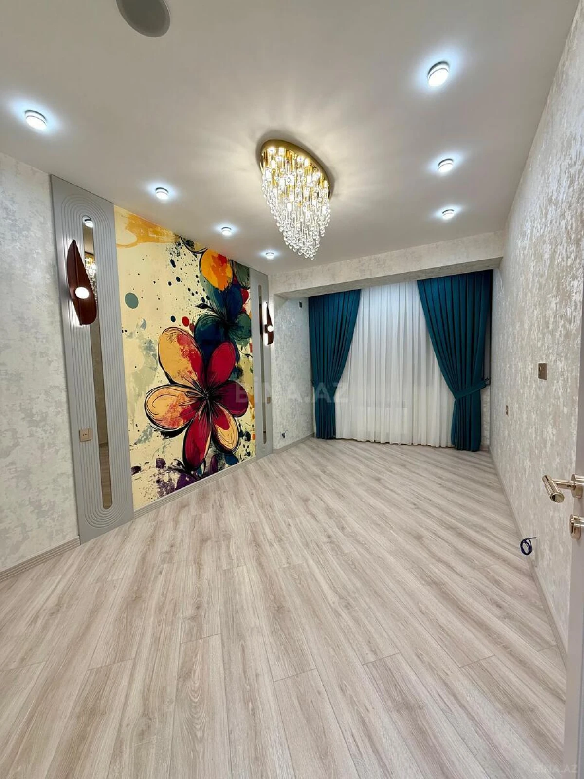 Satılır 3 otaqlı mənzil 110 m²