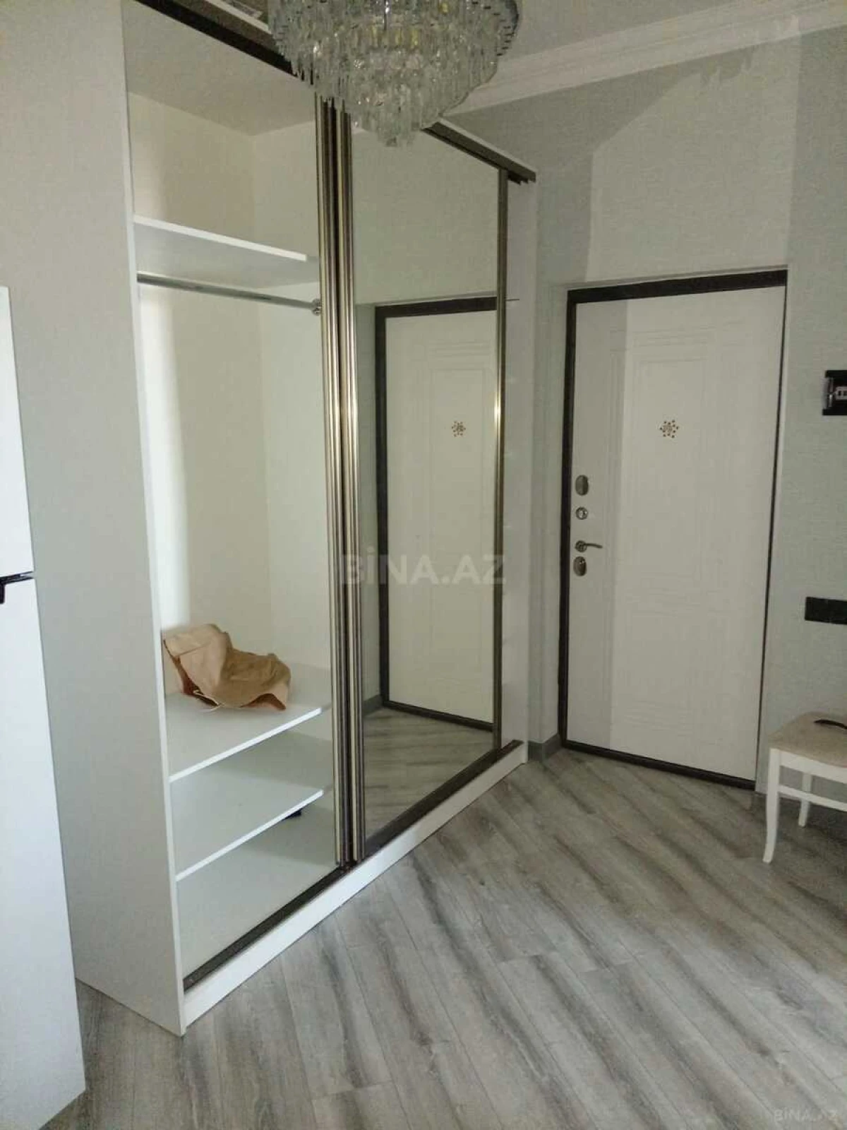 Kirayə verilir 2 otaqlı mənzil 55 m²