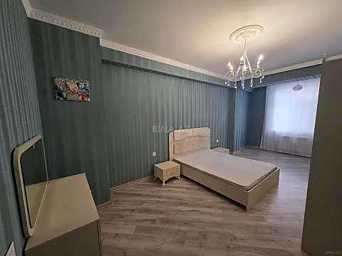 Kirayə verilir 3 otaqlı mənzil 140 m²