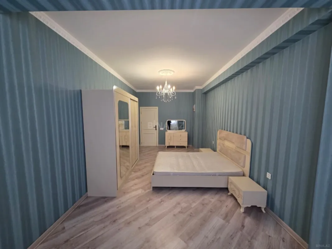 Kirayə verilir 3 otaqlı mənzil 140 m²