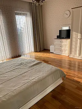 Kirayə verilir 5 otaqlı həyət evi 350 m²
