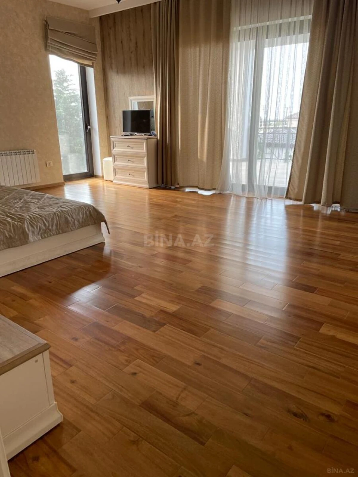 Kirayə verilir 5 otaqlı həyət evi 350 m²