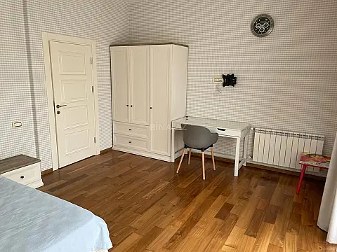 Kirayə verilir 5 otaqlı həyət evi 350 m²