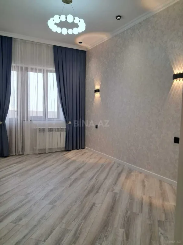 Satılır 2 otaqlı mənzil 67 m²