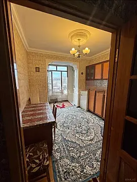 Satılır 3 otaqlı mənzil 70 m²