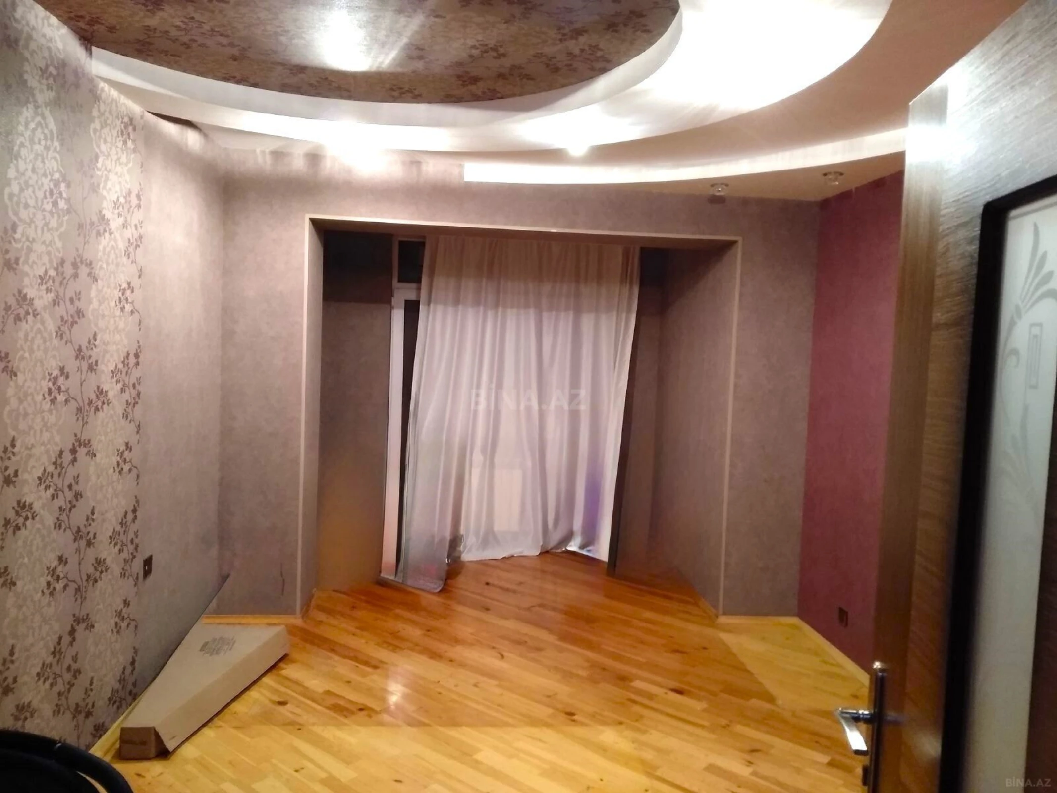 Satılır 3 otaqlı mənzil 90 m²