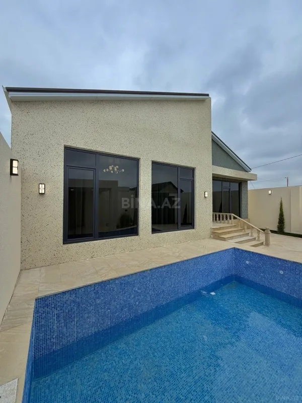 Satılır 4 otaqlı həyət evi 165 m²