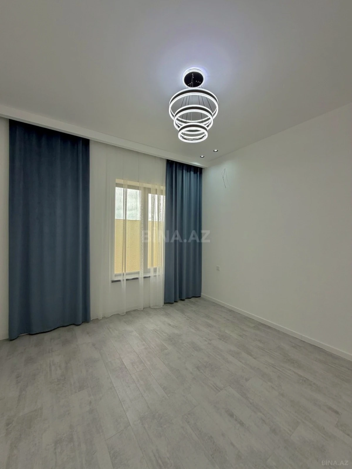 Satılır 4 otaqlı həyət evi 165 m²