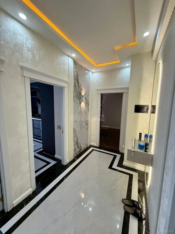 Satılır 2 otaqlı mənzil 72 m²