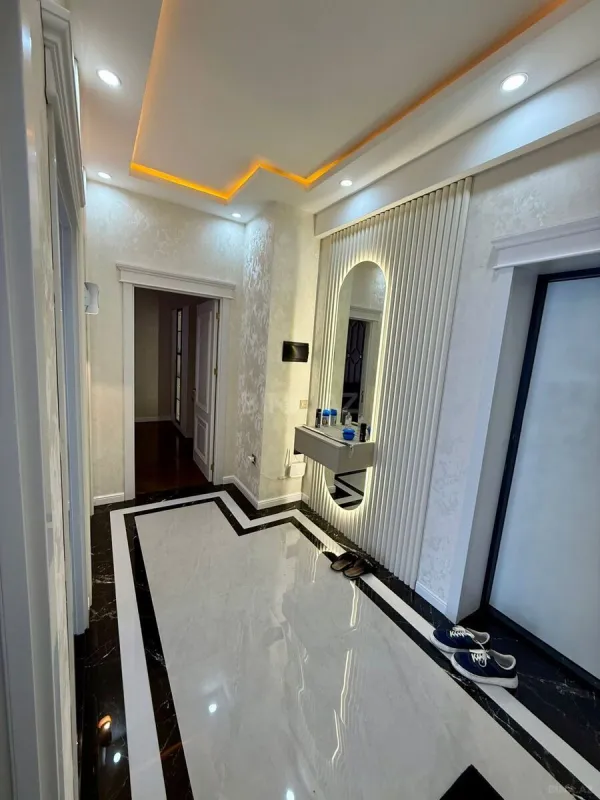 Satılır 2 otaqlı mənzil 72 m²