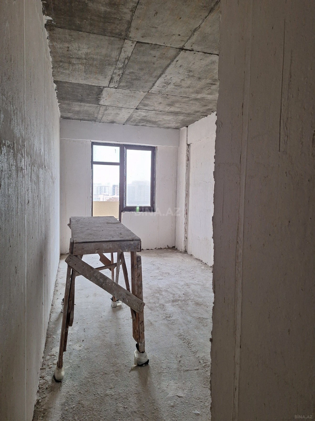 Satılır 3 otaqlı mənzil 167 m²