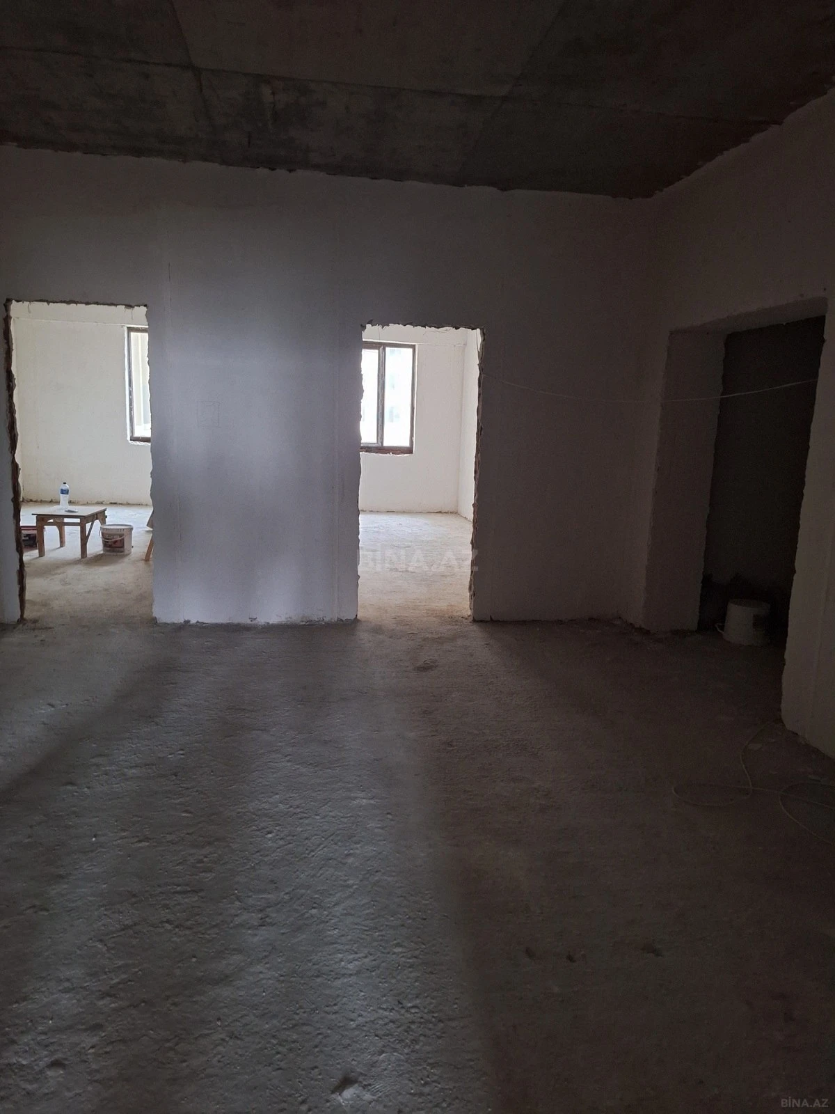 Satılır 3 otaqlı mənzil 167 m²