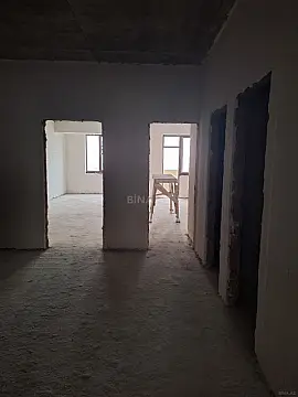 Satılır 3 otaqlı mənzil 167 m²