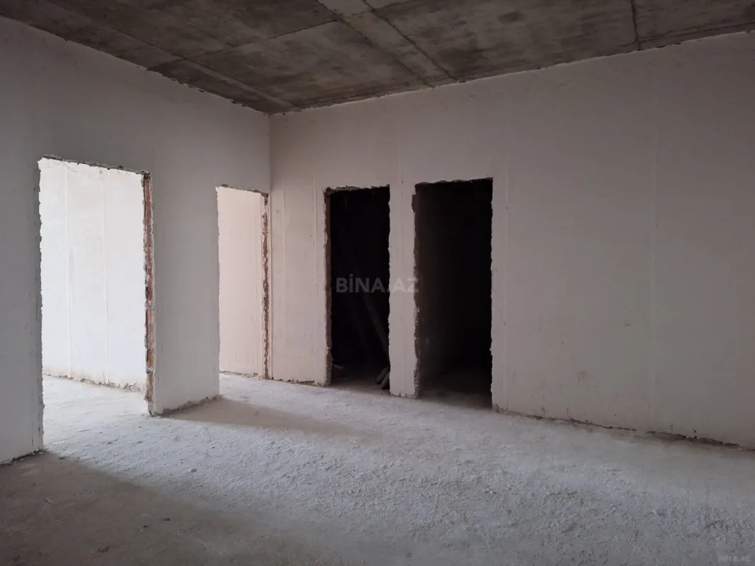 Satılır 3 otaqlı mənzil 167 m²