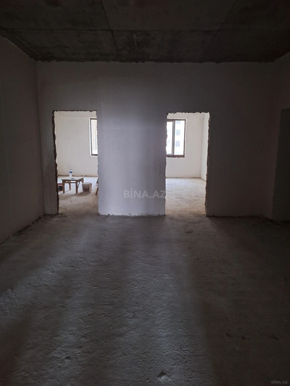 Satılır 3 otaqlı mənzil 167 m²