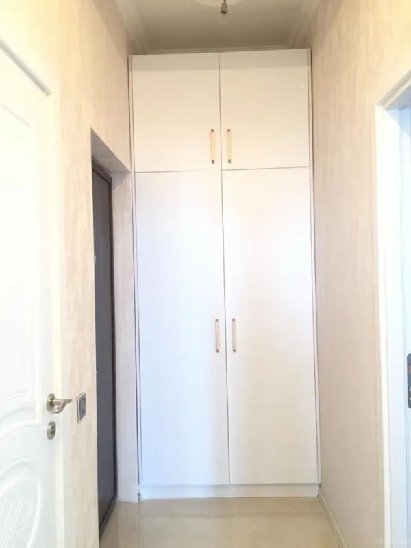 Satılır 2 otaqlı mənzil 61 m²