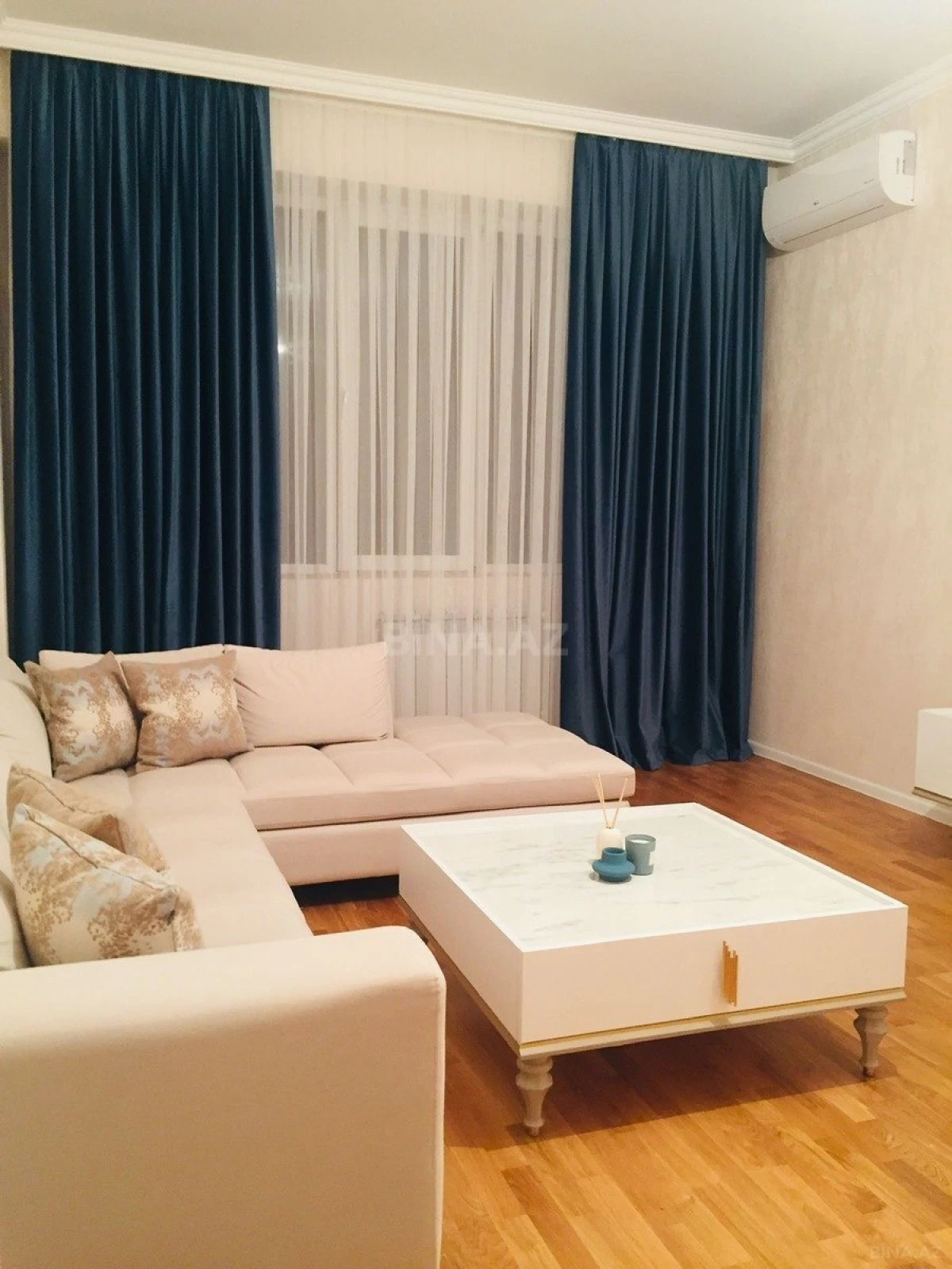Satılır 2 otaqlı mənzil 61 m²