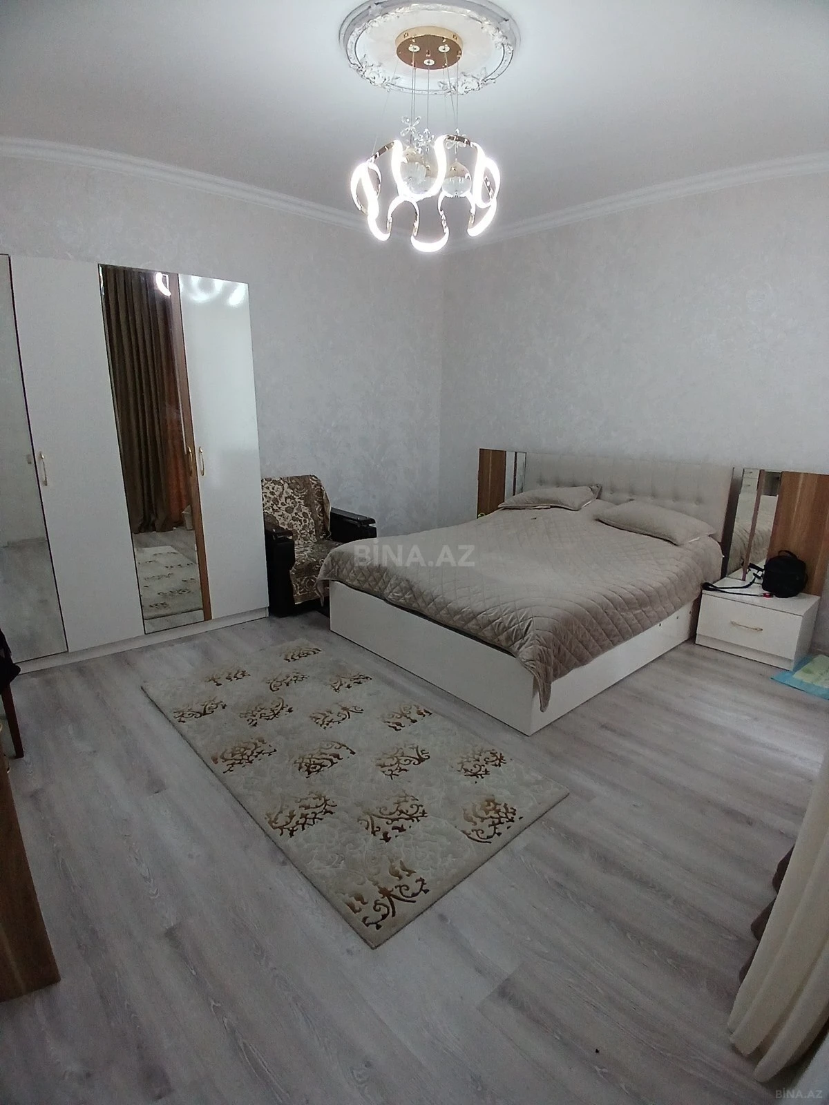 Satılır 4 otaqlı həyət evi 100 m²