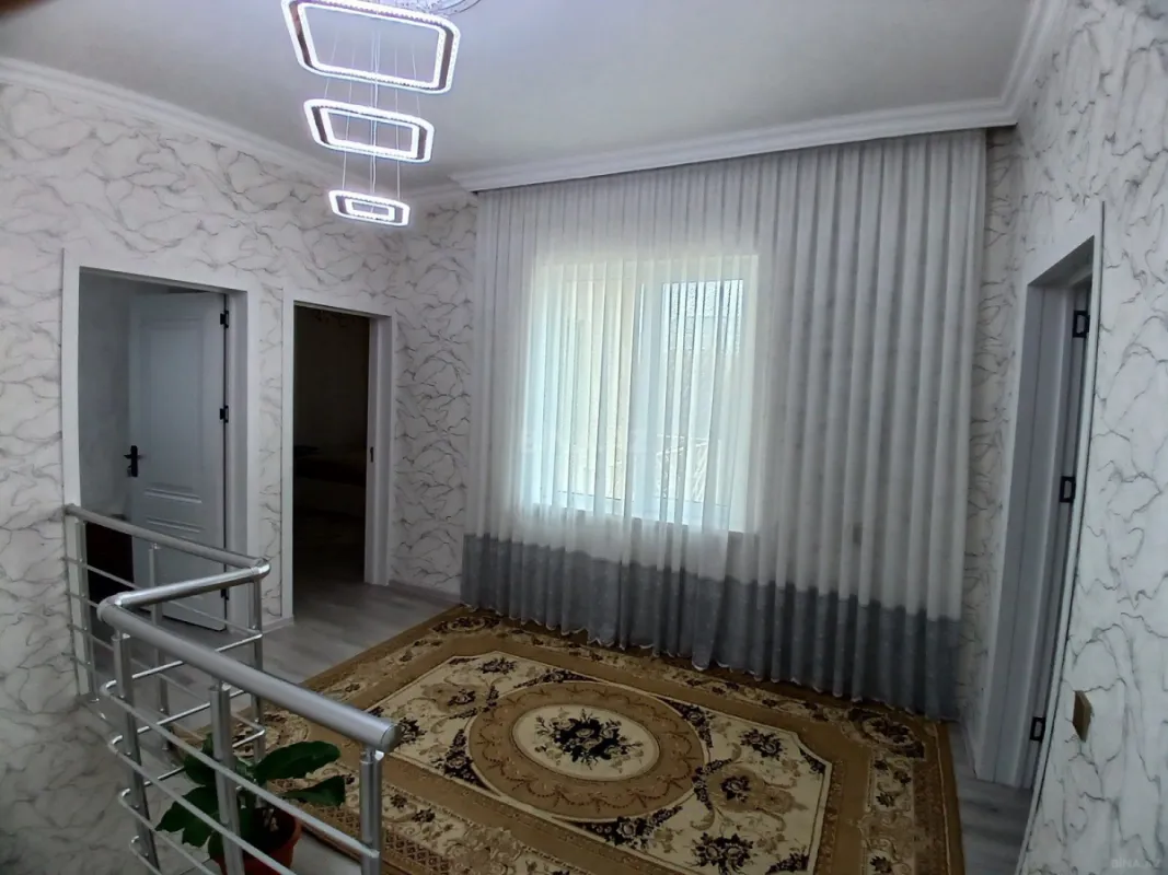Satılır 4 otaqlı həyət evi 100 m²