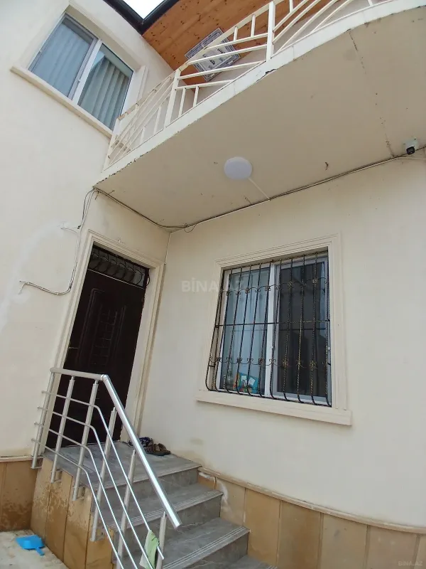 Satılır 4 otaqlı həyət evi 100 m²