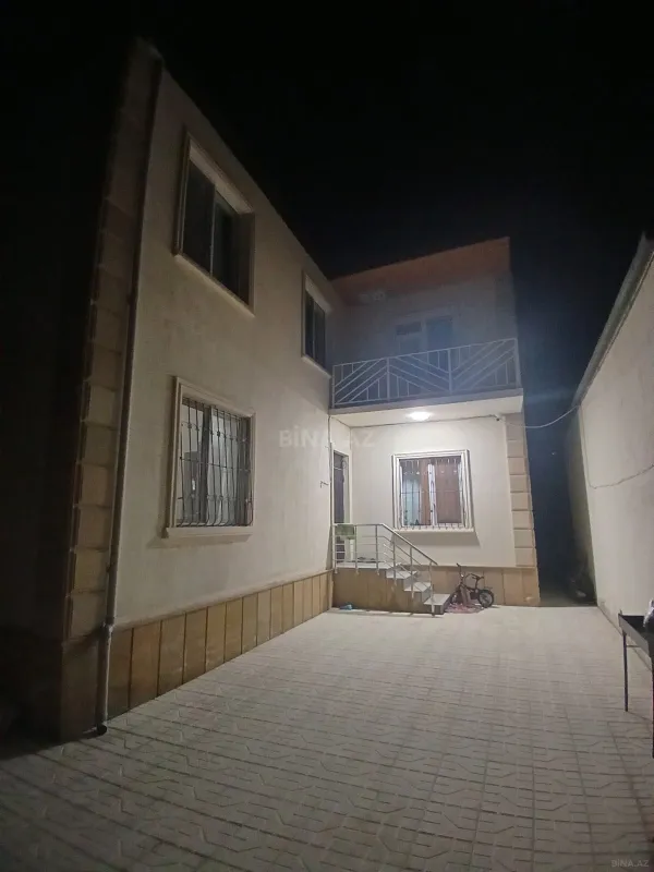 Satılır 4 otaqlı həyət evi 100 m²