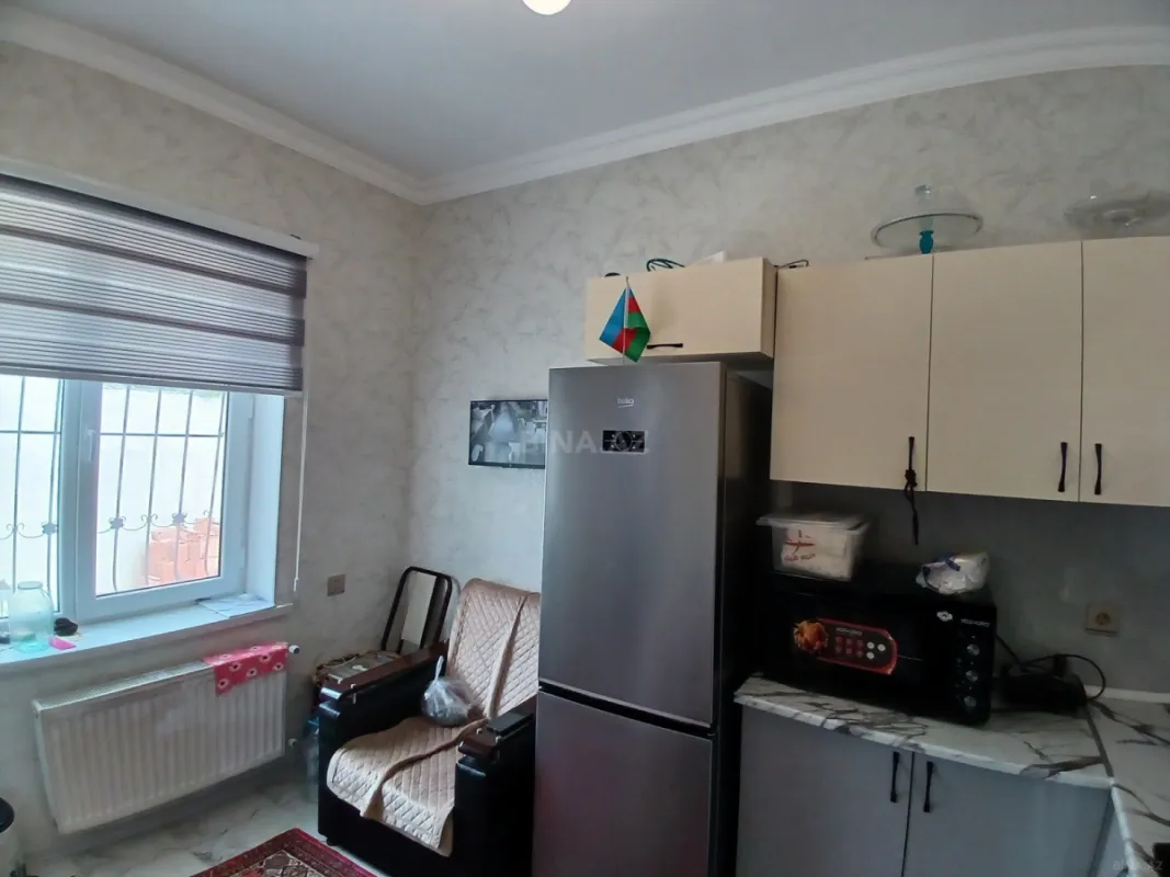 Satılır 4 otaqlı həyət evi 100 m²