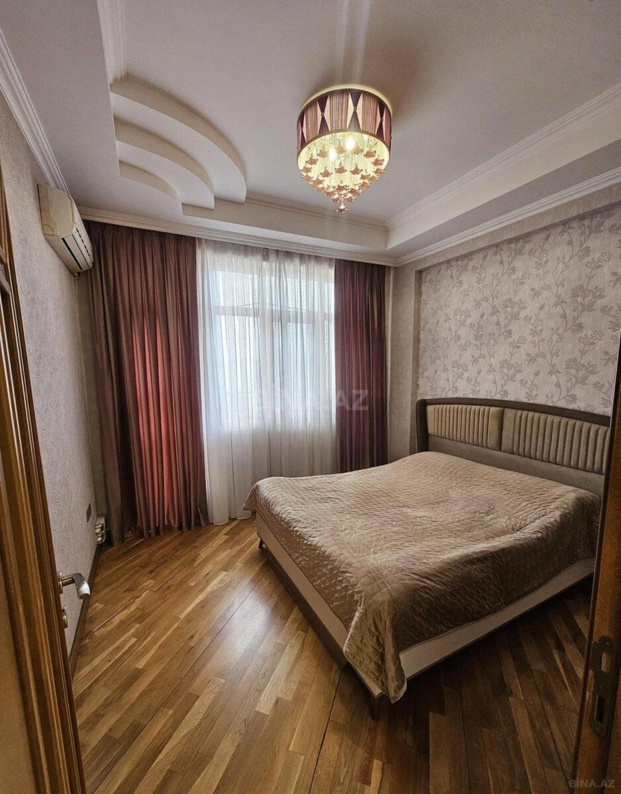 Kirayə verilir 2 otaqlı mənzil 100 m²