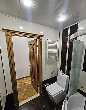 Kirayə verilir 2 otaqlı mənzil 100 m²