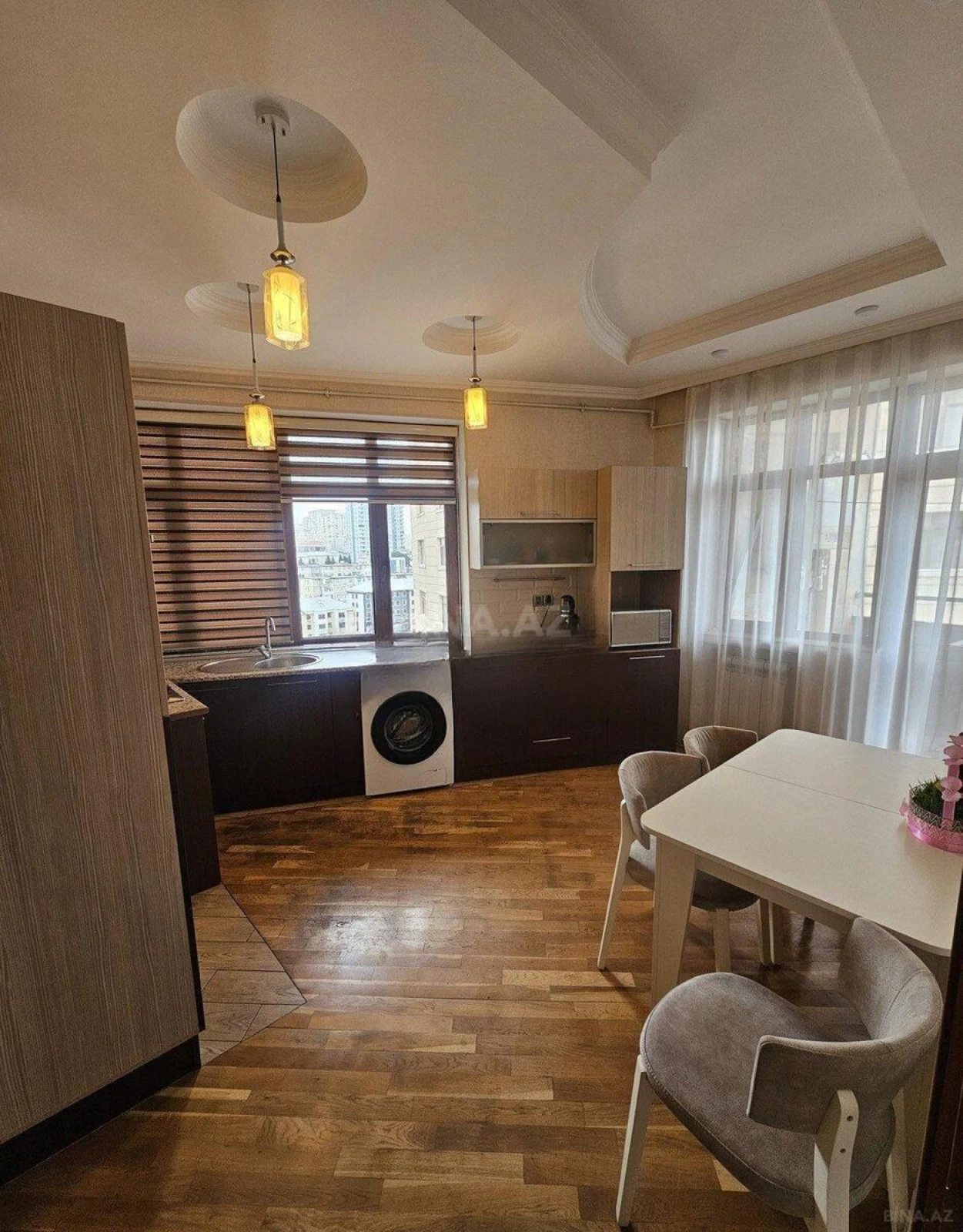 Kirayə verilir 2 otaqlı mənzil 100 m²