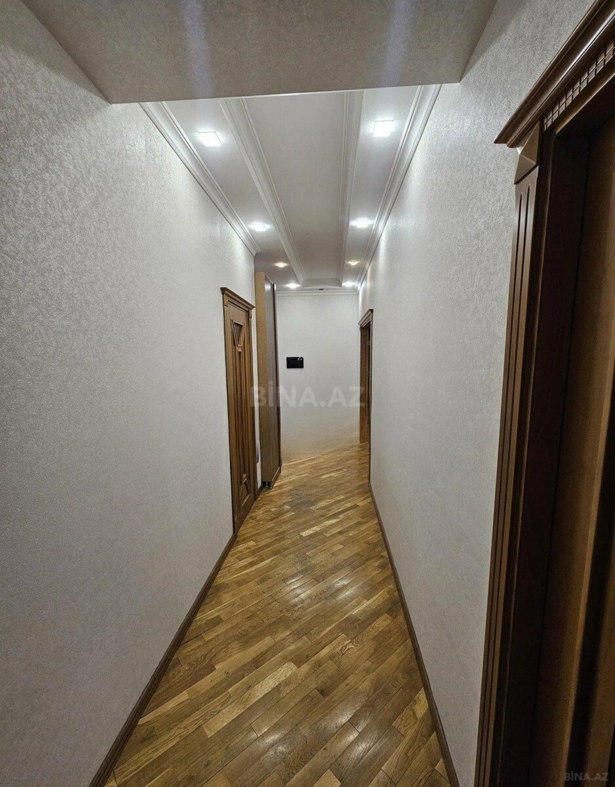 Kirayə verilir 2 otaqlı mənzil 100 m²