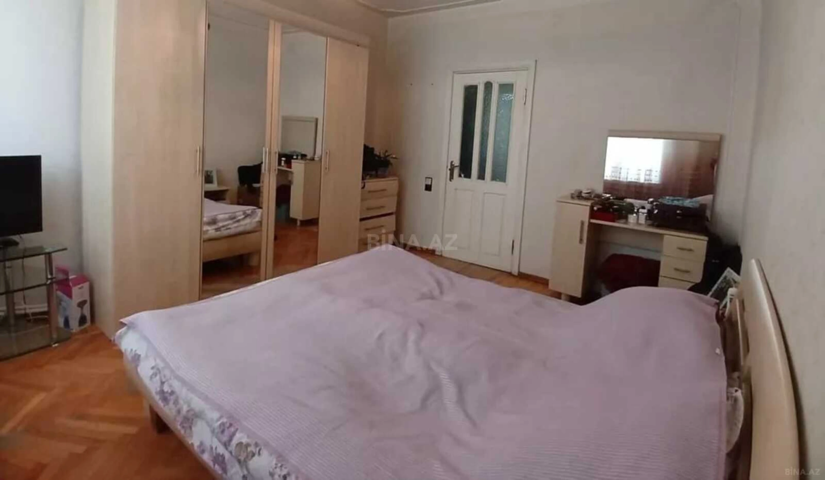 Satılır 4 otaqlı mənzil 115 m²