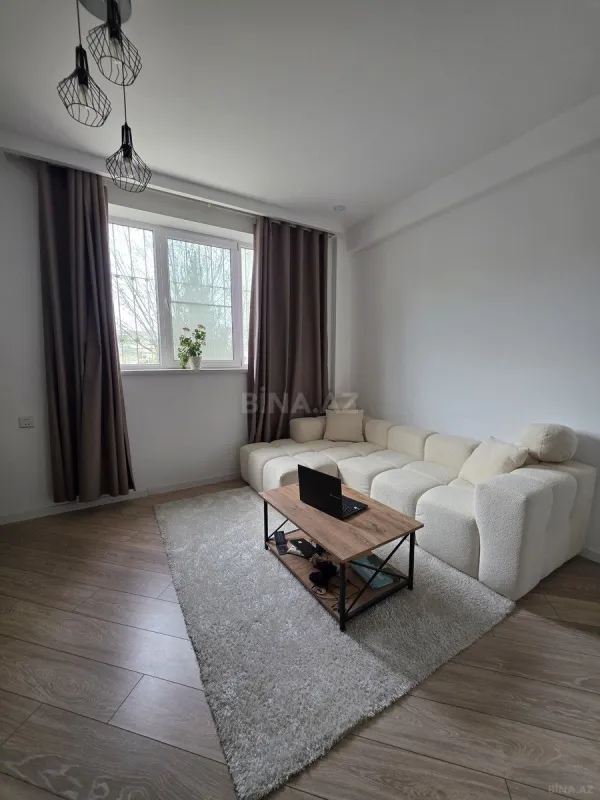 Satılır 2 otaqlı mənzil 62 m²