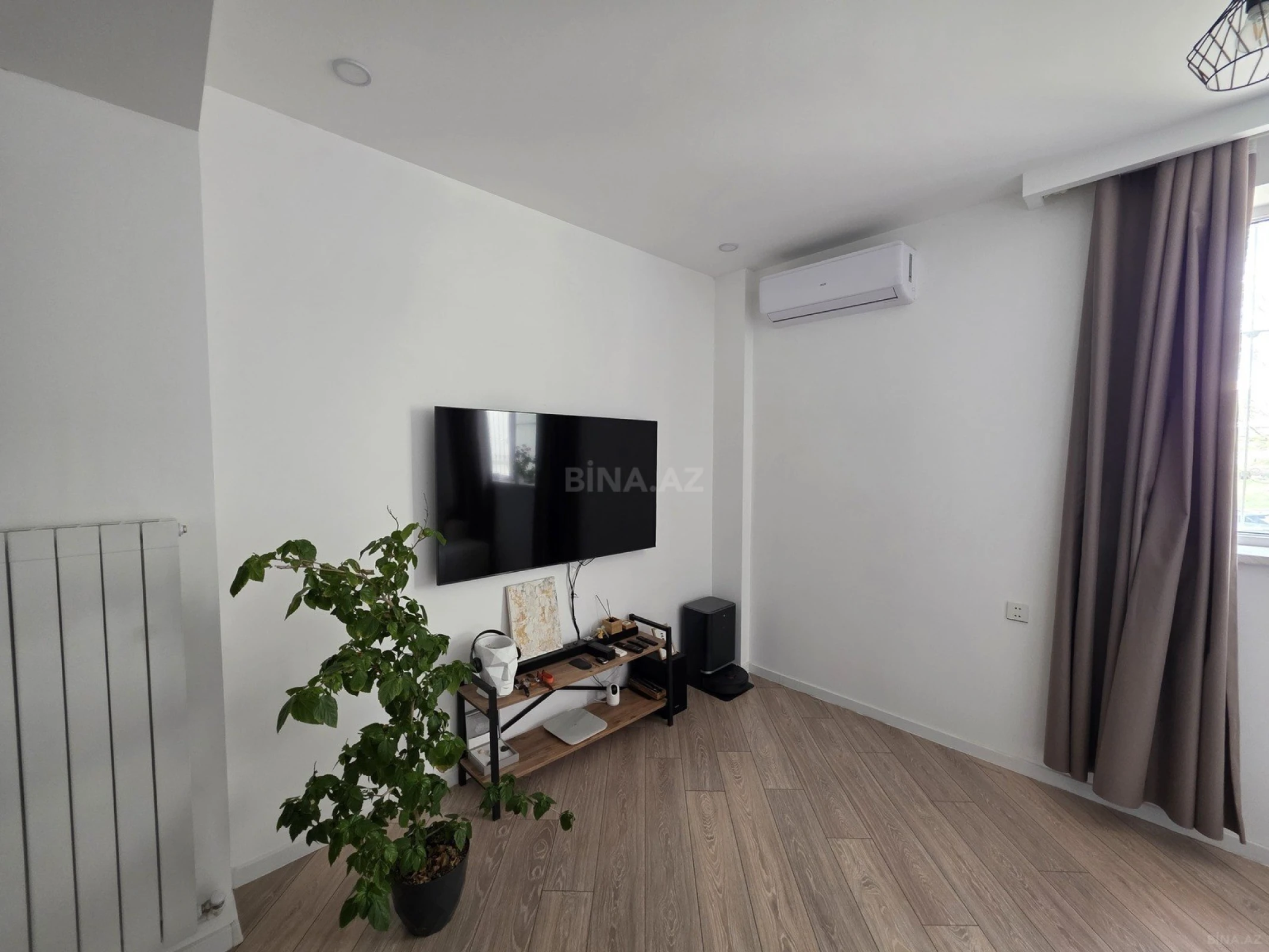 Satılır 2 otaqlı mənzil 62 m²