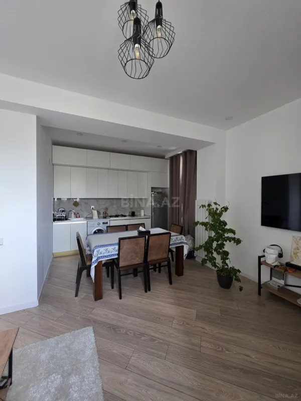 Satılır 2 otaqlı mənzil 62 m²