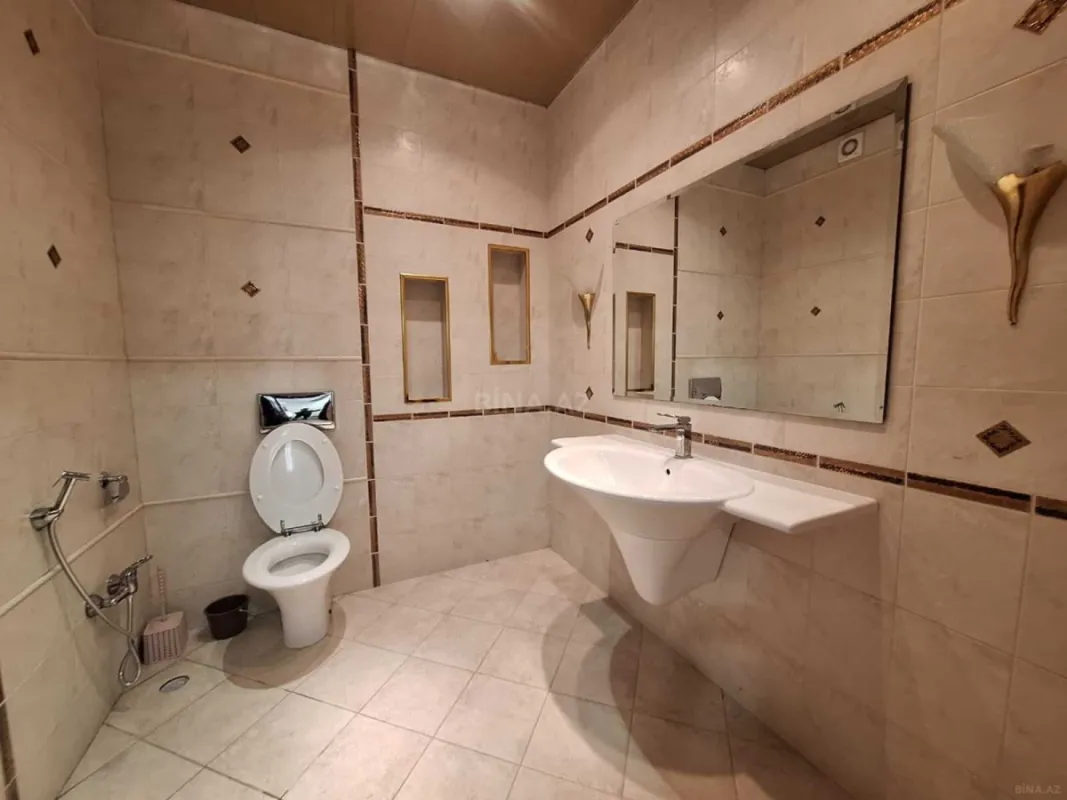 Kirayə verilir 4 otaqlı mənzil 360 m²