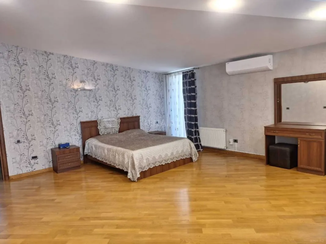 Kirayə verilir 4 otaqlı mənzil 360 m²