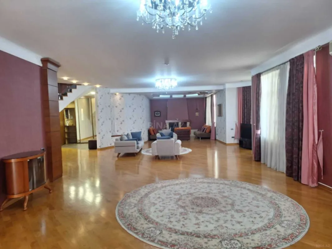Kirayə verilir 4 otaqlı mənzil 360 m²