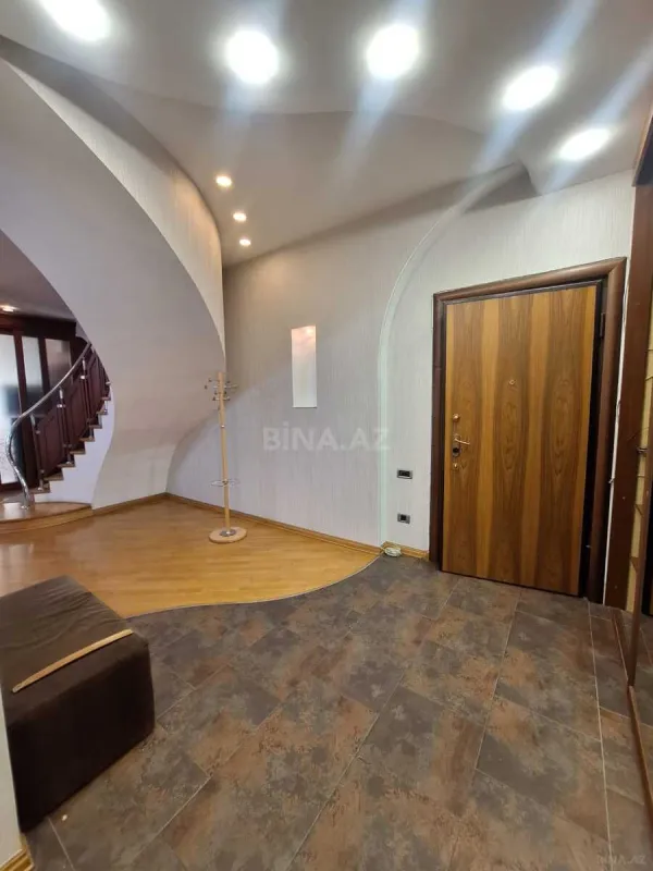 Kirayə verilir 4 otaqlı mənzil 360 m²
