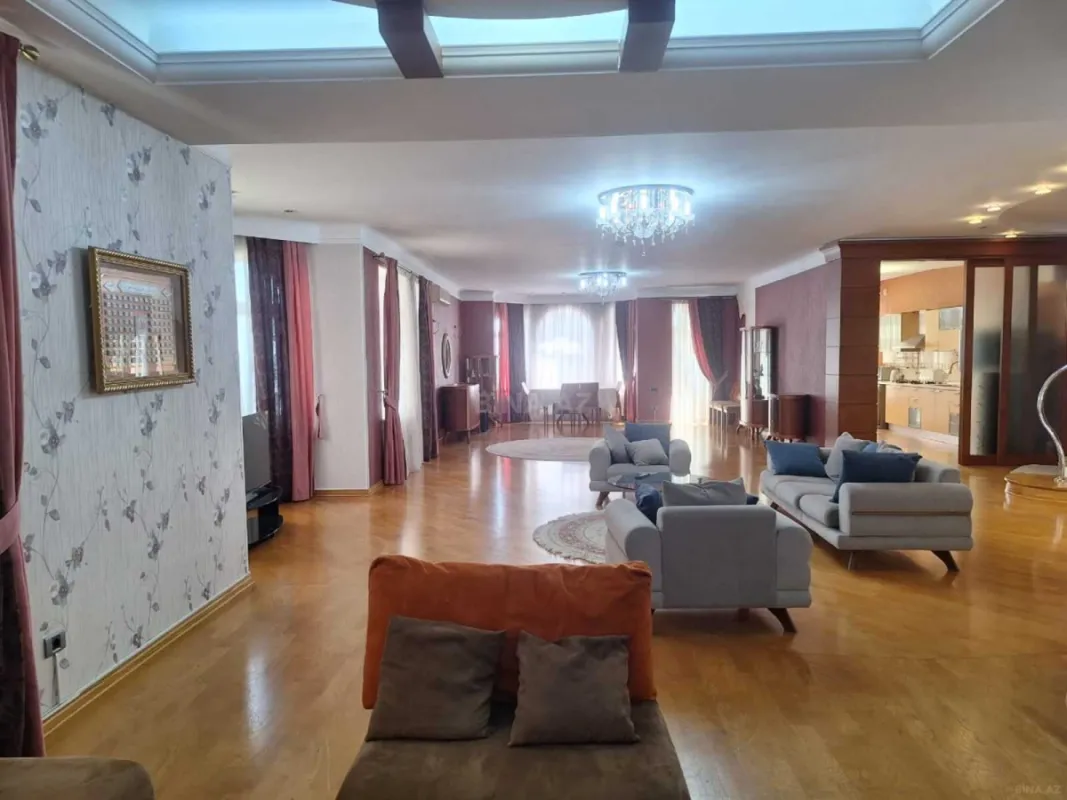 Kirayə verilir 4 otaqlı mənzil 360 m²