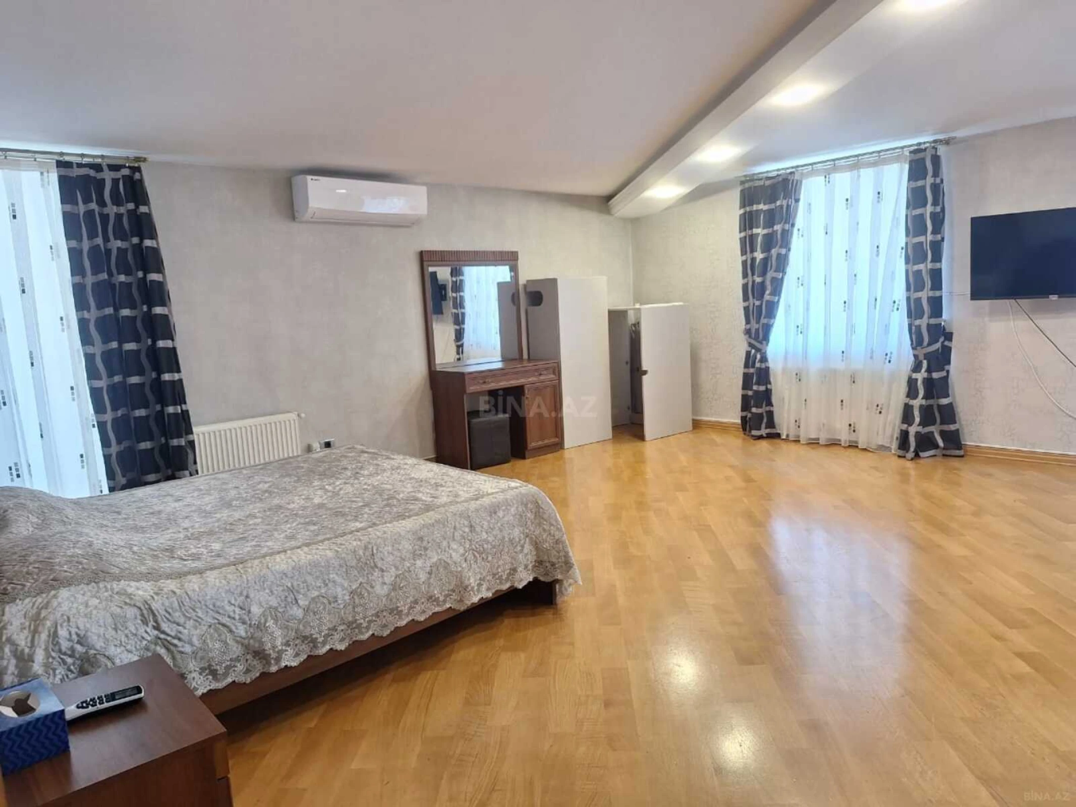 Kirayə verilir 4 otaqlı mənzil 360 m²
