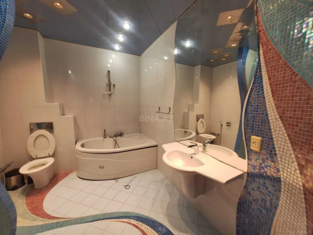 Kirayə verilir 4 otaqlı mənzil 360 m²