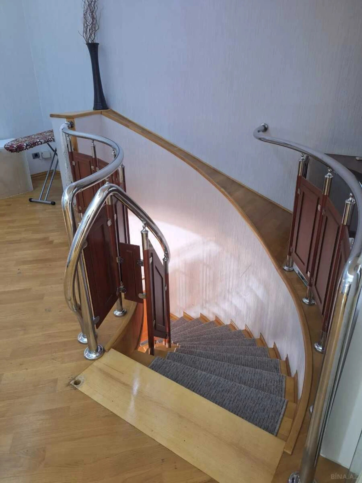 Kirayə verilir 4 otaqlı mənzil 360 m²