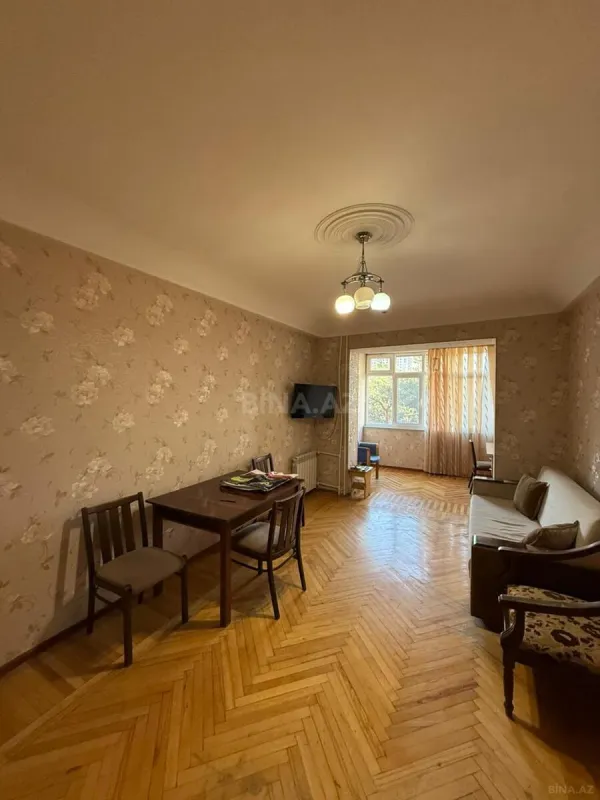 Satılır 2 otaqlı mənzil 60 m²