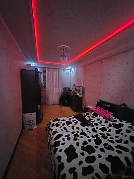 Satılır 3 otaqlı mənzil 140 m²