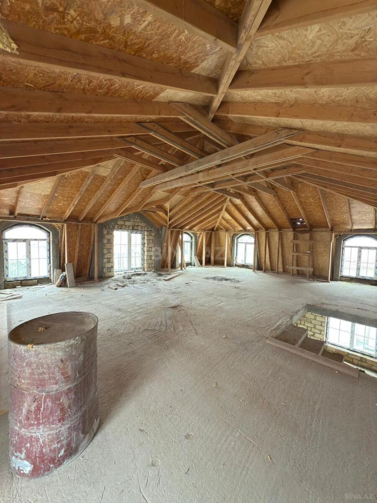 Satılır 7 otaqlı həyət evi 345 m²