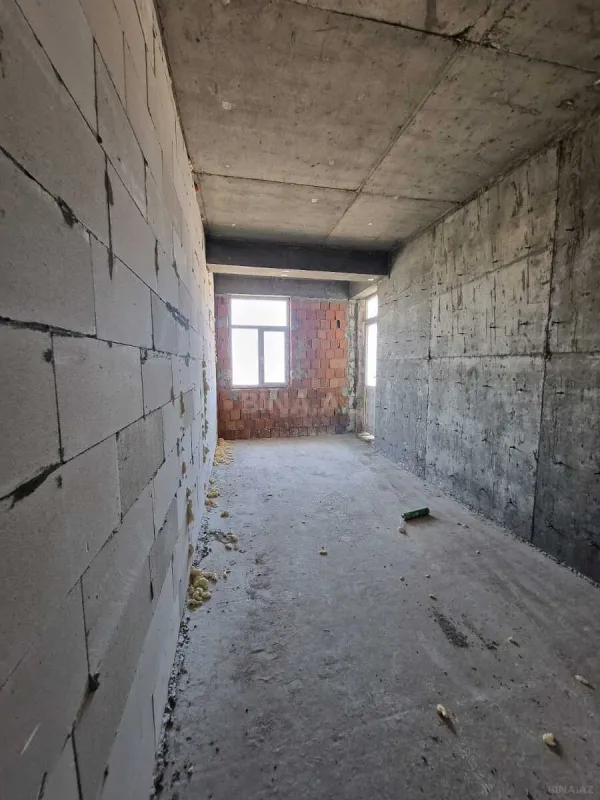 Satılır 2 otaqlı mənzil 82 m²