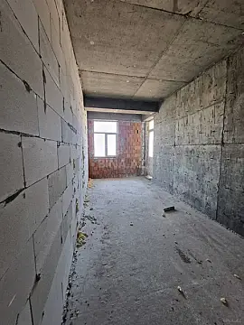 Satılır 2 otaqlı mənzil 82 m²