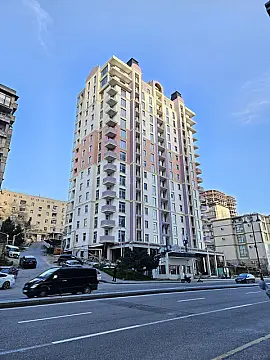 Satılır 2 otaqlı mənzil 82 m²